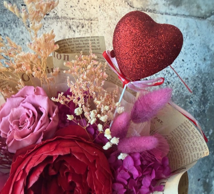 Preserved Peony Mug – Forever Flower Arrangement in “True Love” Cup Preserved Peony Mug – Forever Flower Arrangement in “True Love” Cup