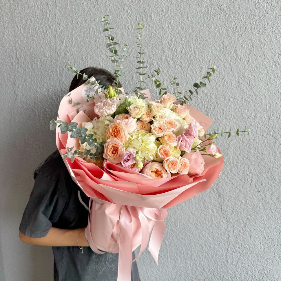Peachy Margo Hand-Tied Bouquet