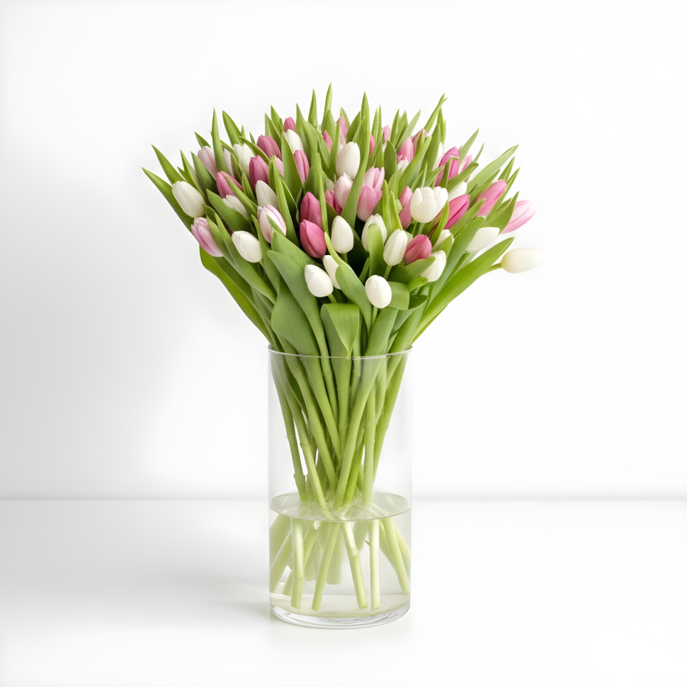 Madilyn Tulip Hand-Tied Bouquet
