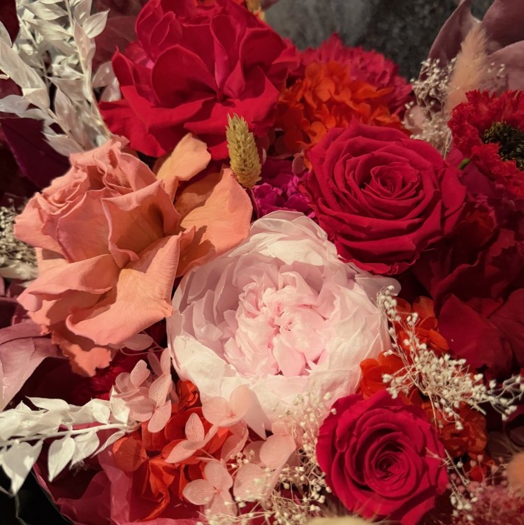 Luxury Preserved Flowers Bouquet - Red Peony, Anemones, Hydrangeas and Anthuriums Luxury Preserved Flowers Bouquet - Pink Peony, Anemone, Hydrangeas and Anthuriums