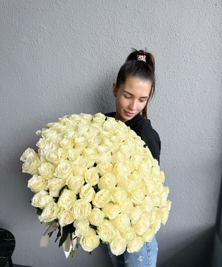 100 White Roses Hand-Tied Bouquet