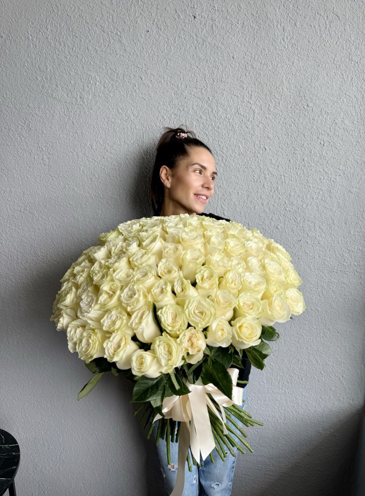 100 White Roses Hand-Tied Bouquet