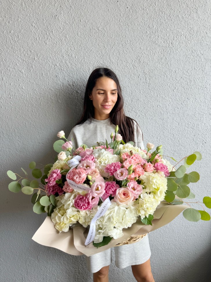 Alanna Basket Arrangement