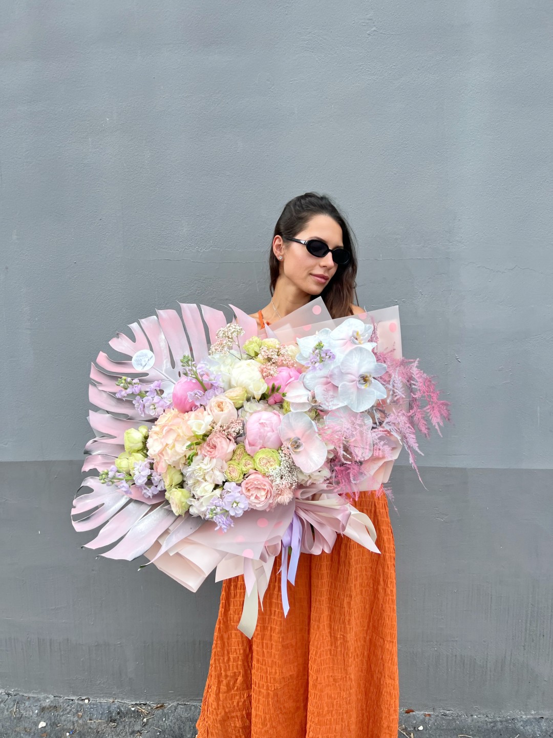 Tender Isabellia Hand-Tied Bouquet