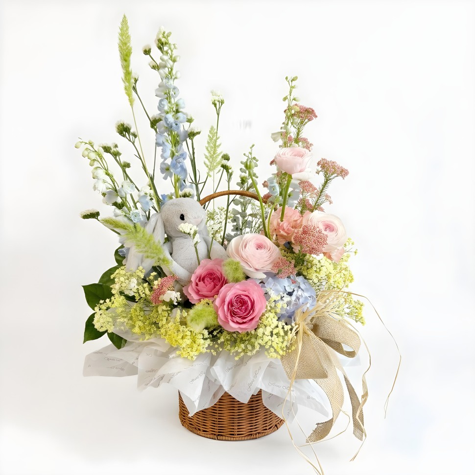 The Elowenne Flowers – Hydrangeas, Roses, Ranunculus, Delphinium