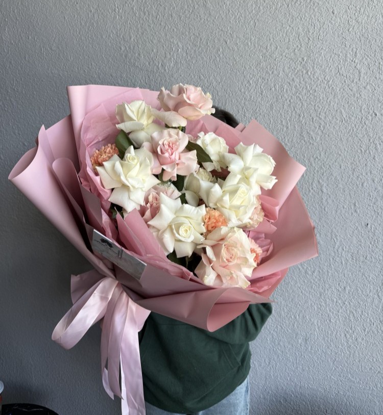 Bonnie Fresh Hand Tied Bouquet