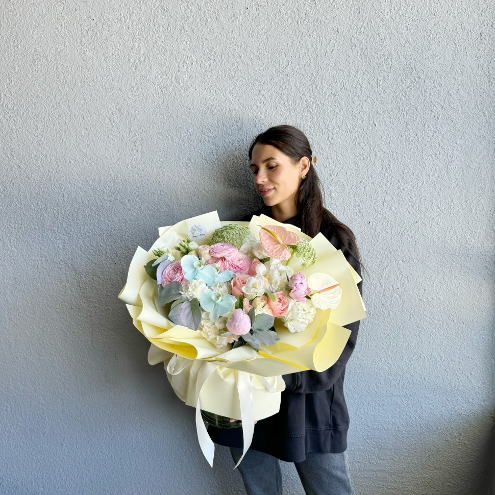 Pastel Elliana Hand-Tied Bouquet