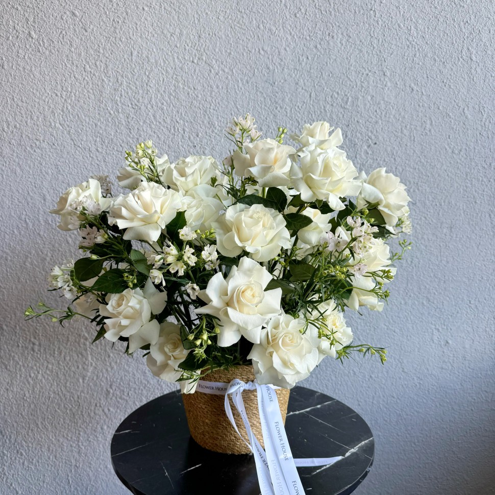 White Roses Cloud Basket