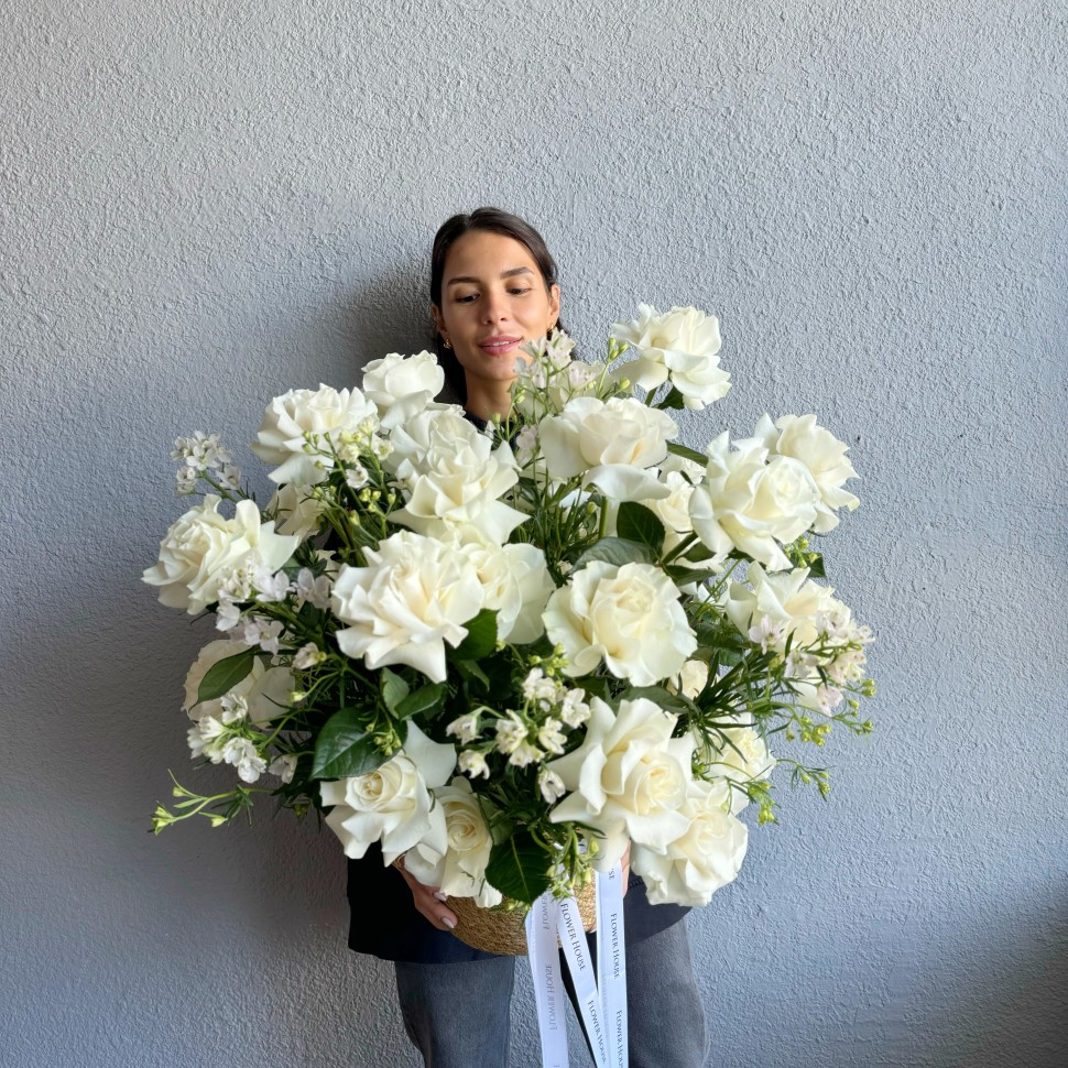 White Roses Cloud Basket