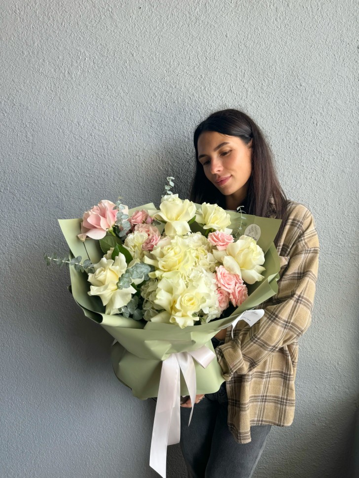 Nana Hand-Tied Bouquet