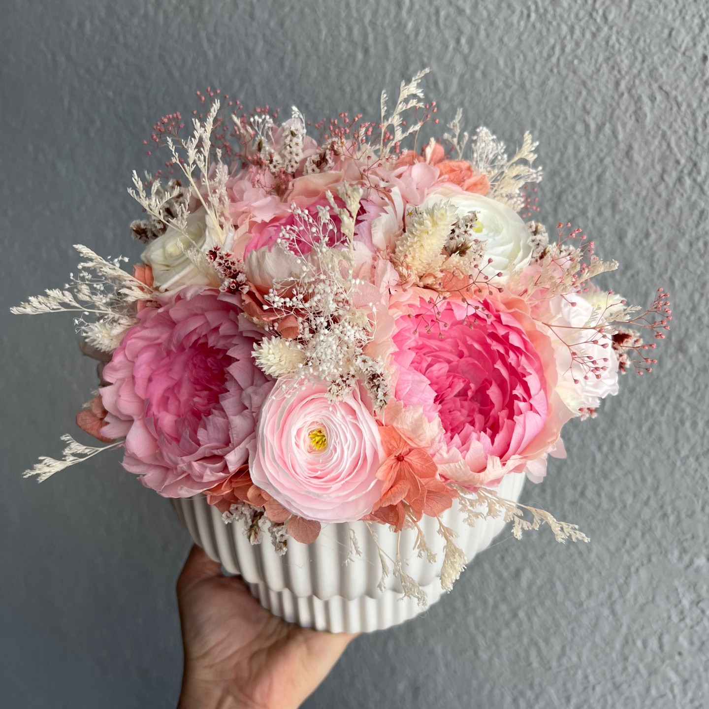 MARY Collection Preserved peonies in ceramic vase