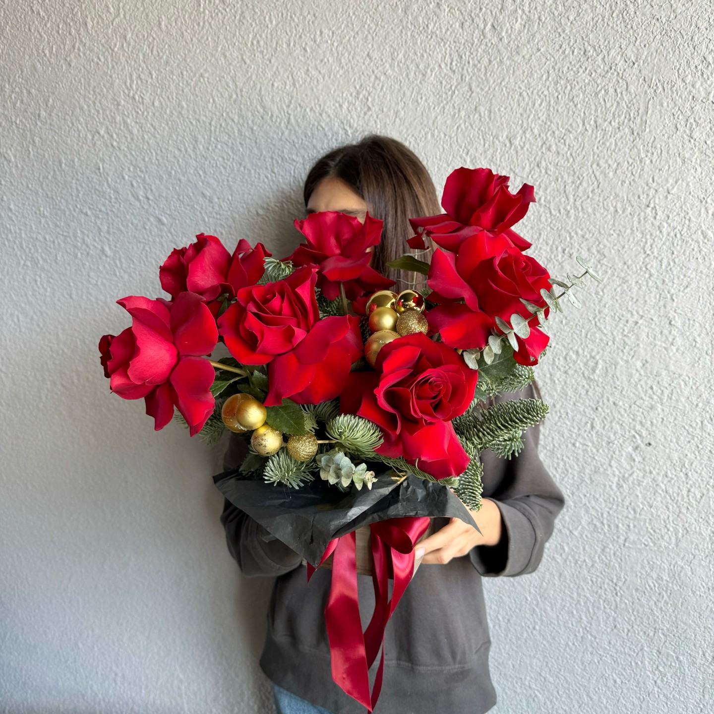 Christmas Red Fresh Flower Box-Medium (Baby Blue Eucalyptus)