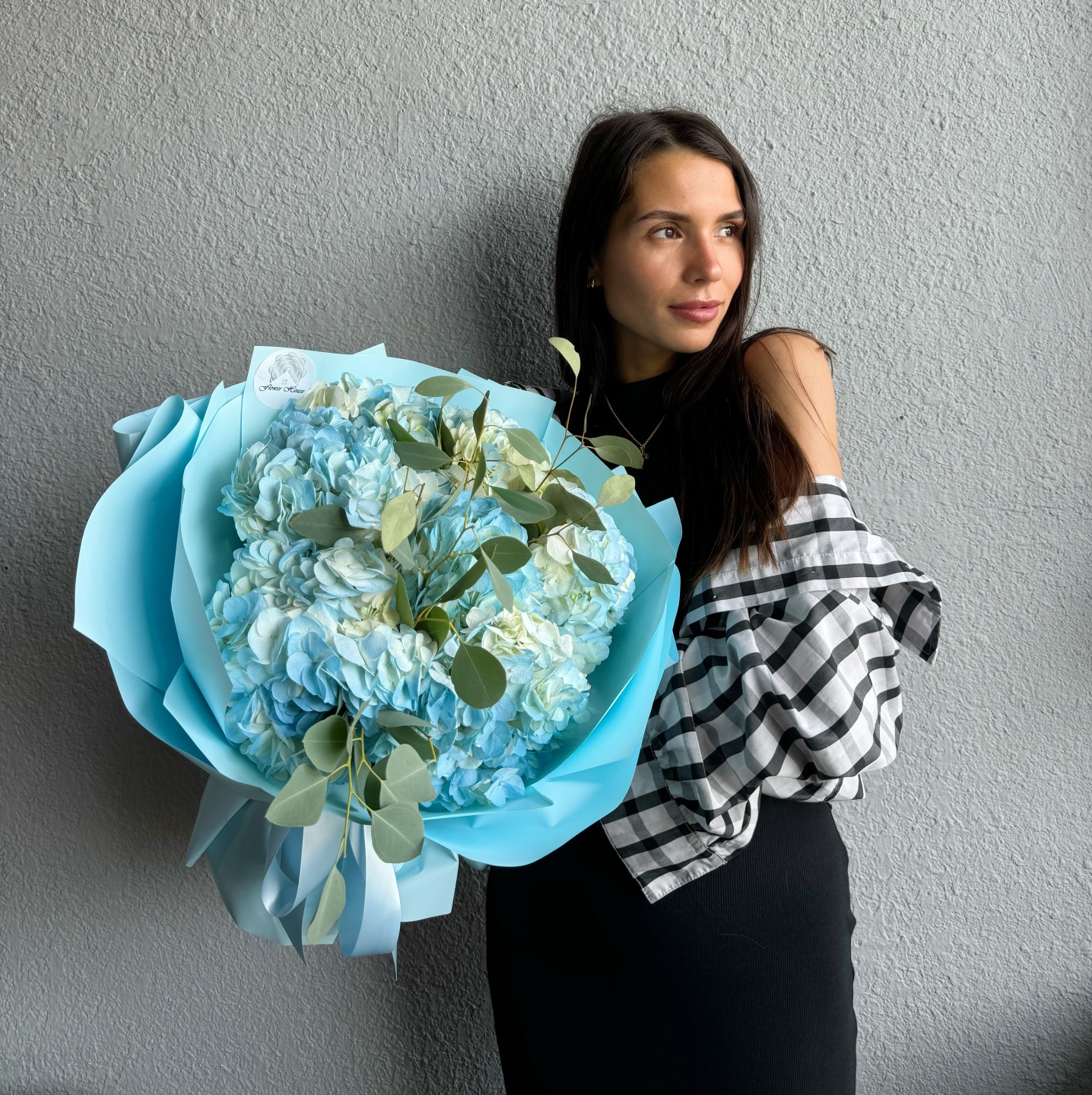 Blu Ari Hand-Tied Bouquet