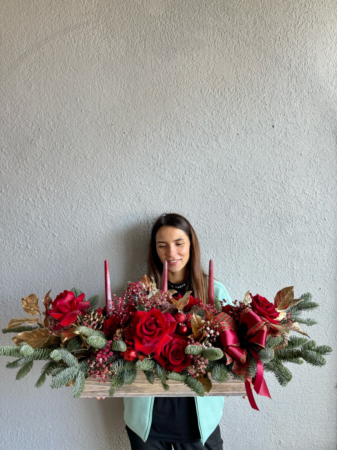 Red Long Christmas Fresh Flowers Box With Candles Red Long Christmas Fresh Flowers Box With Candles