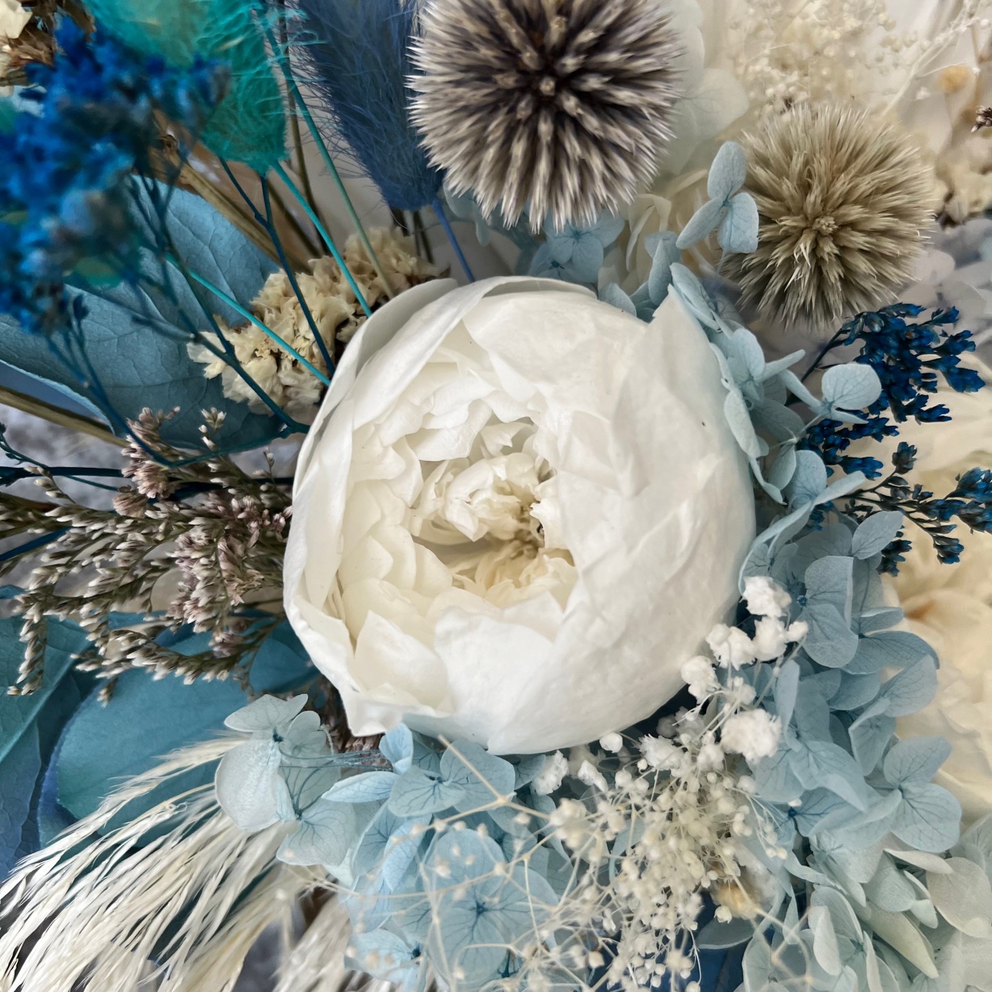 AVA collection Preserved peonies in white ceramic vase