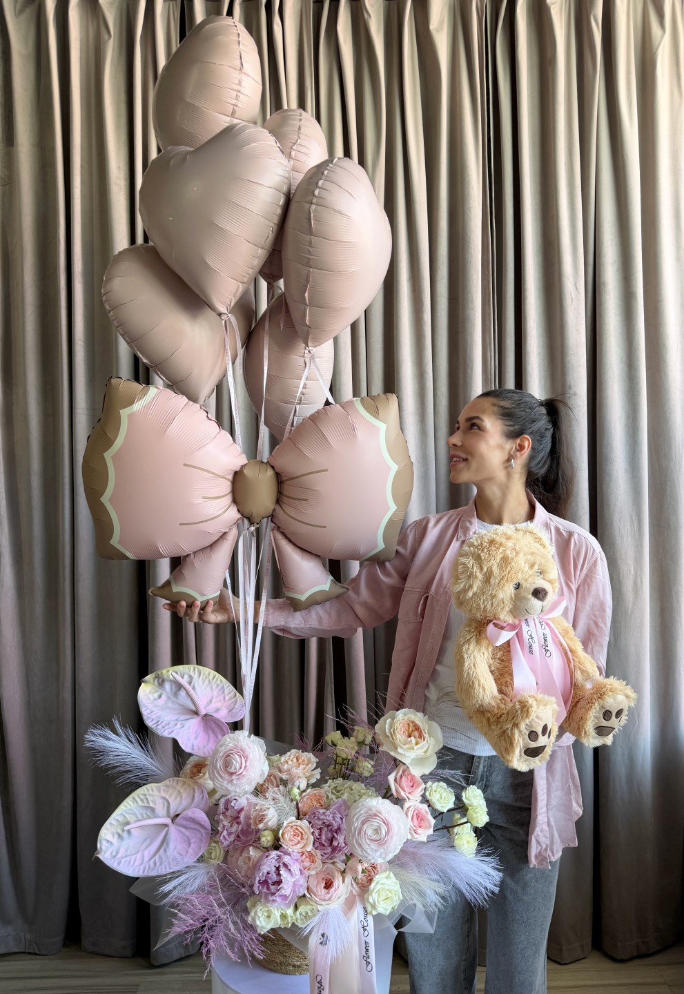 Blush&Bow Ultimate Gift Set | Flowers, Teddy Bear&Balloons Blush&Bow Ultimate Gift Set | Flowers, Teddy Bear&Balloons