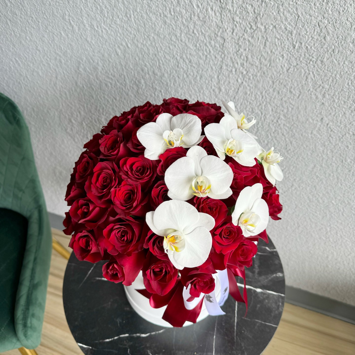 Scarlette Fresh Flower Box