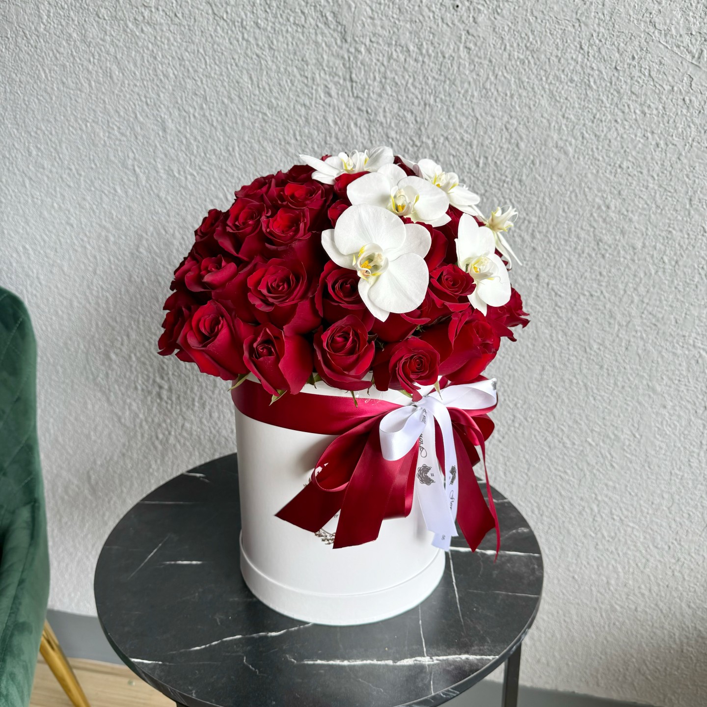 Scarlette Fresh Flower Box