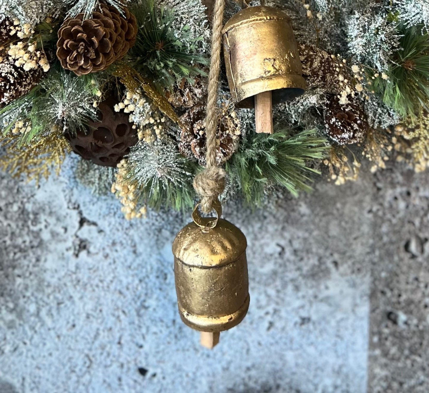 Christmas wreath with preserved flowers Christmas wreath with preserved flowers