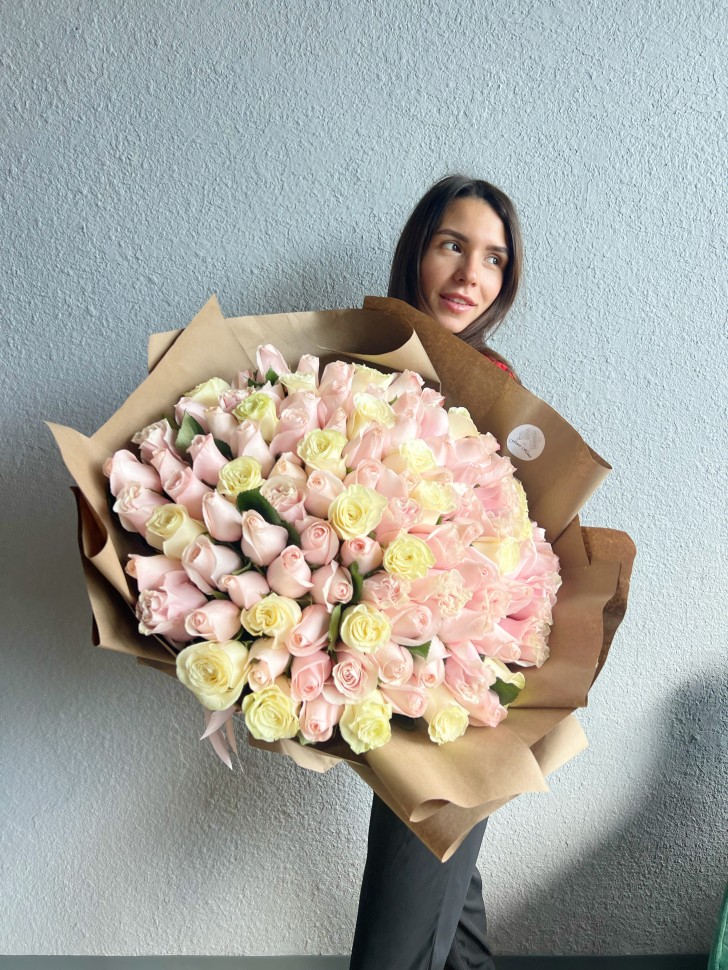 100 Light Pink & White Roses Bouquet