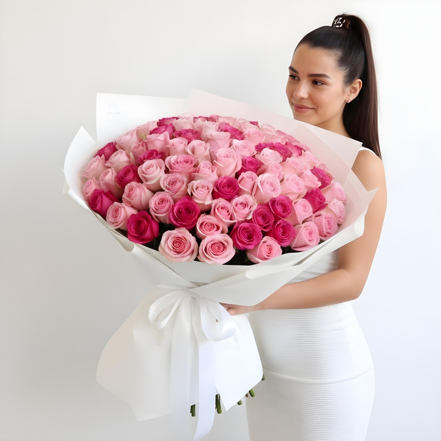150 Assorted Pinky Roses Hand Tied Flower Bouquet 150 Assorted Pinky Roses Hand Tied Flower Bouquet