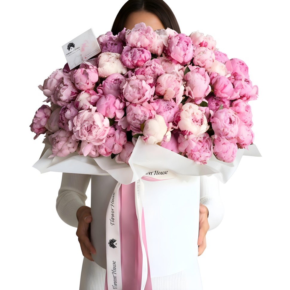 Love Flower Box: 100 Light Pink Peonies