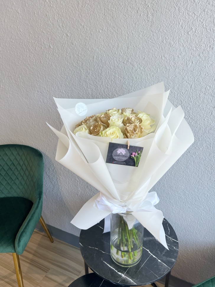 16 White and Gold Roses Hand Tied Bouquet