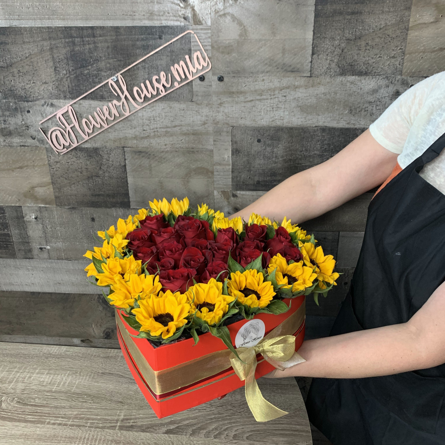 Red Amaya Sunflower Flower Box Red Amaya Sunflower Flower Box