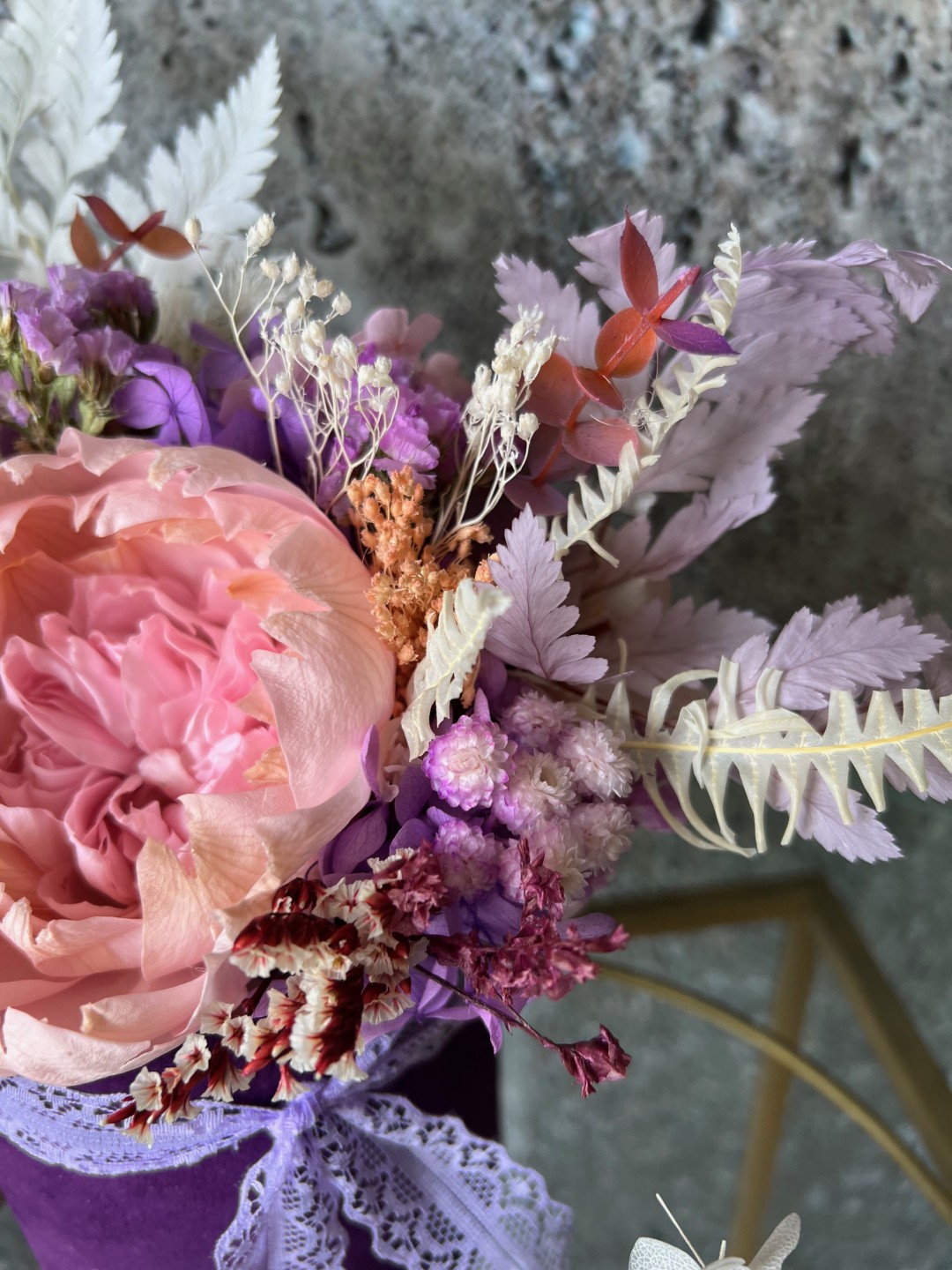 SHANTI collection Preserved Peony Box