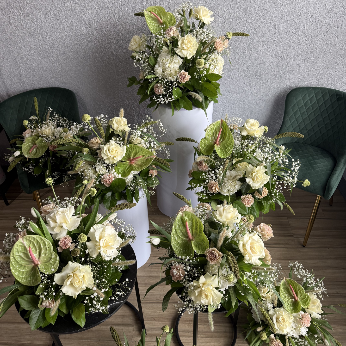 Ivory Sage Low Table Flower Arrangement Set