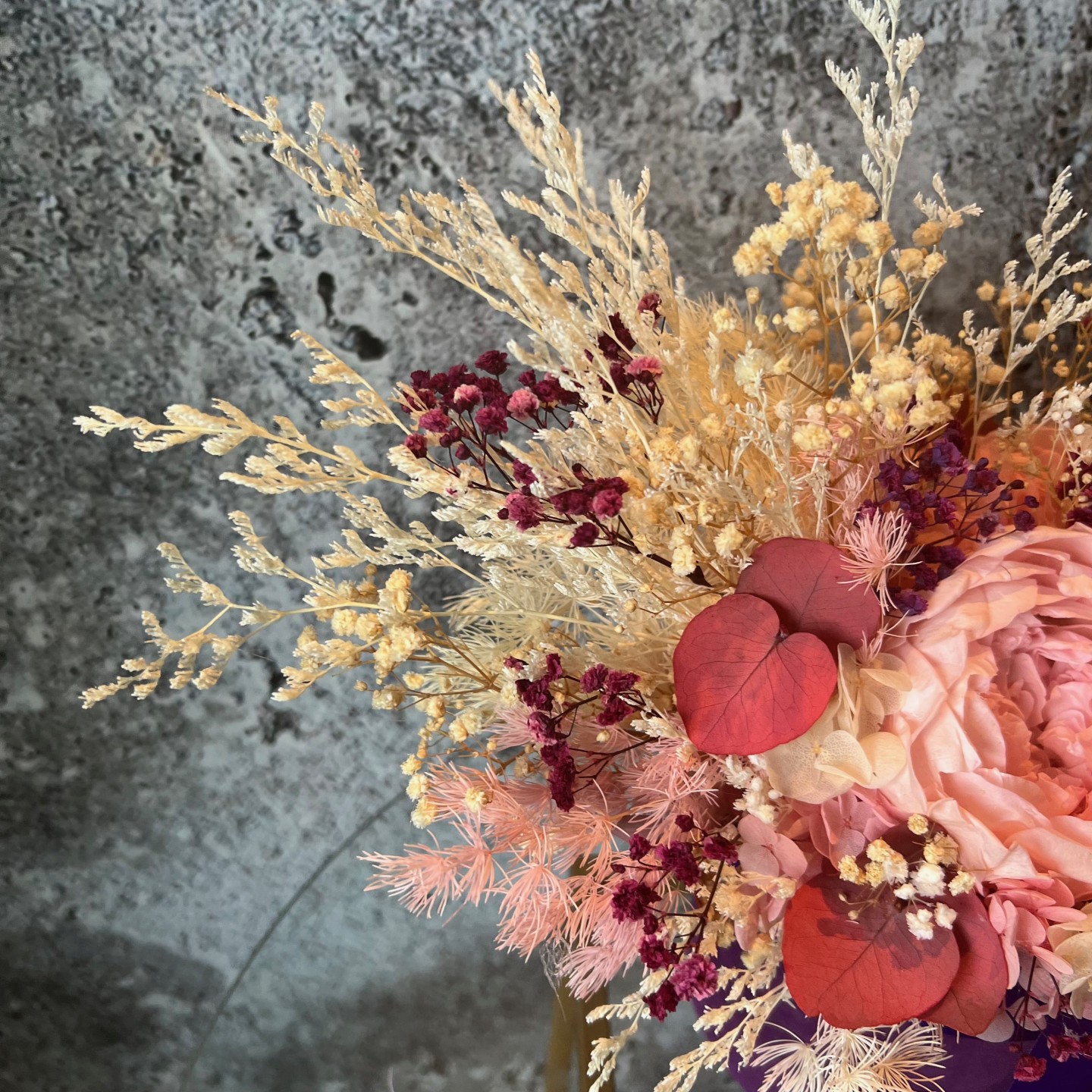 MIA collection Preserved Peony velvet box