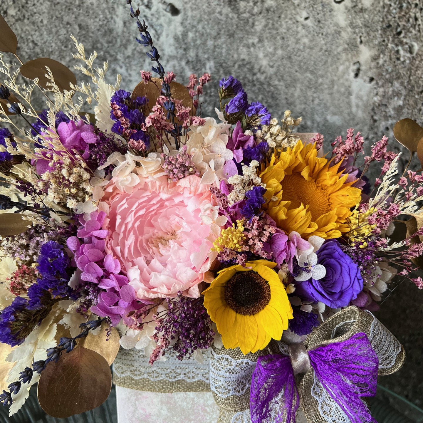 SUNNY Collection Preserved Peony and sunflower box