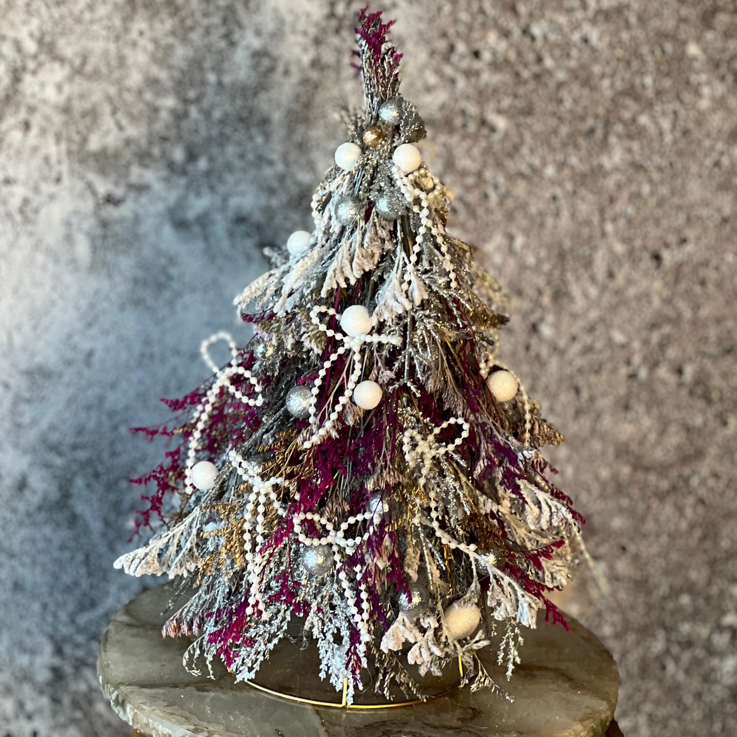 Christmas Tree with Silver Pink dried limonium twigs Christmas Tree with Silver Pink dried limonium twigs