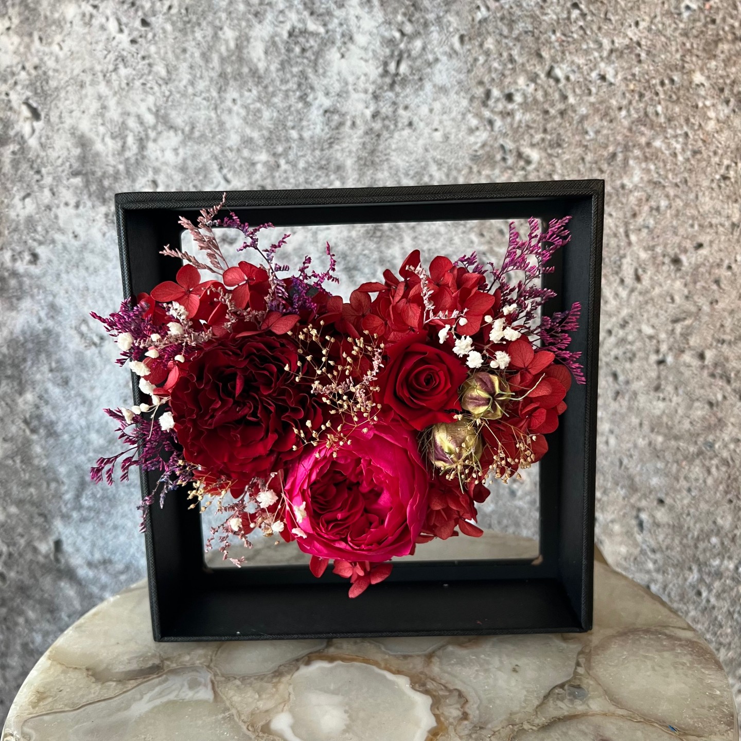 MILA collection preserved flower picture in acrylic black box