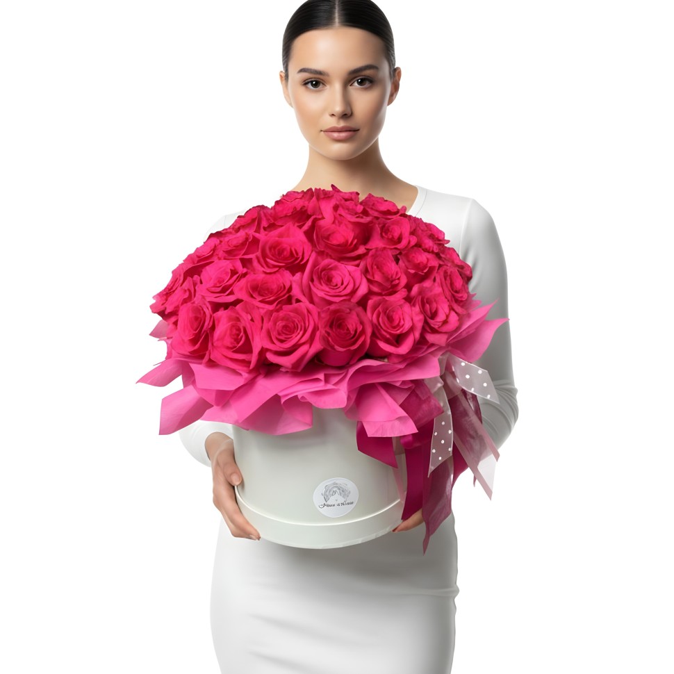 Hot Lyla Rose Fresh Flower Box