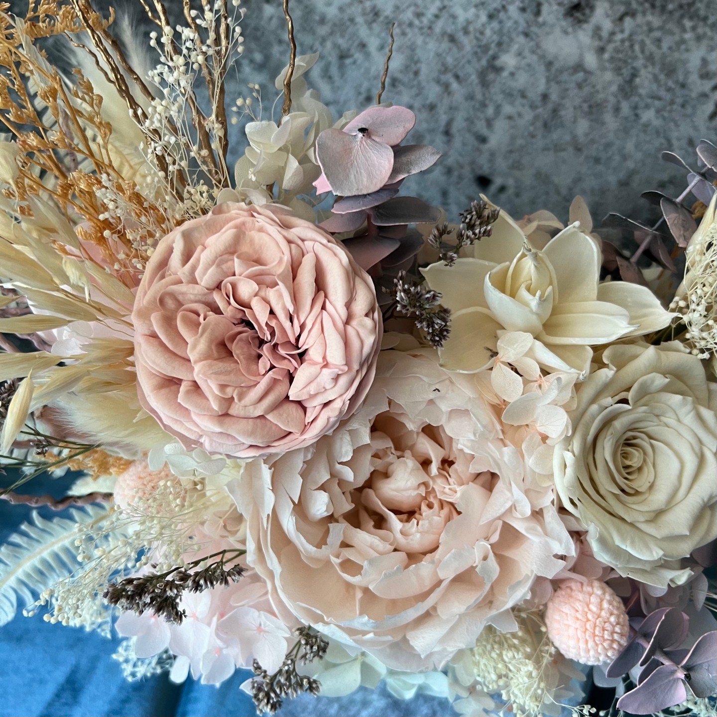 ESMERALDA collection Preserved Peonies Box ESMERALDA collection Preserved Peonies Box