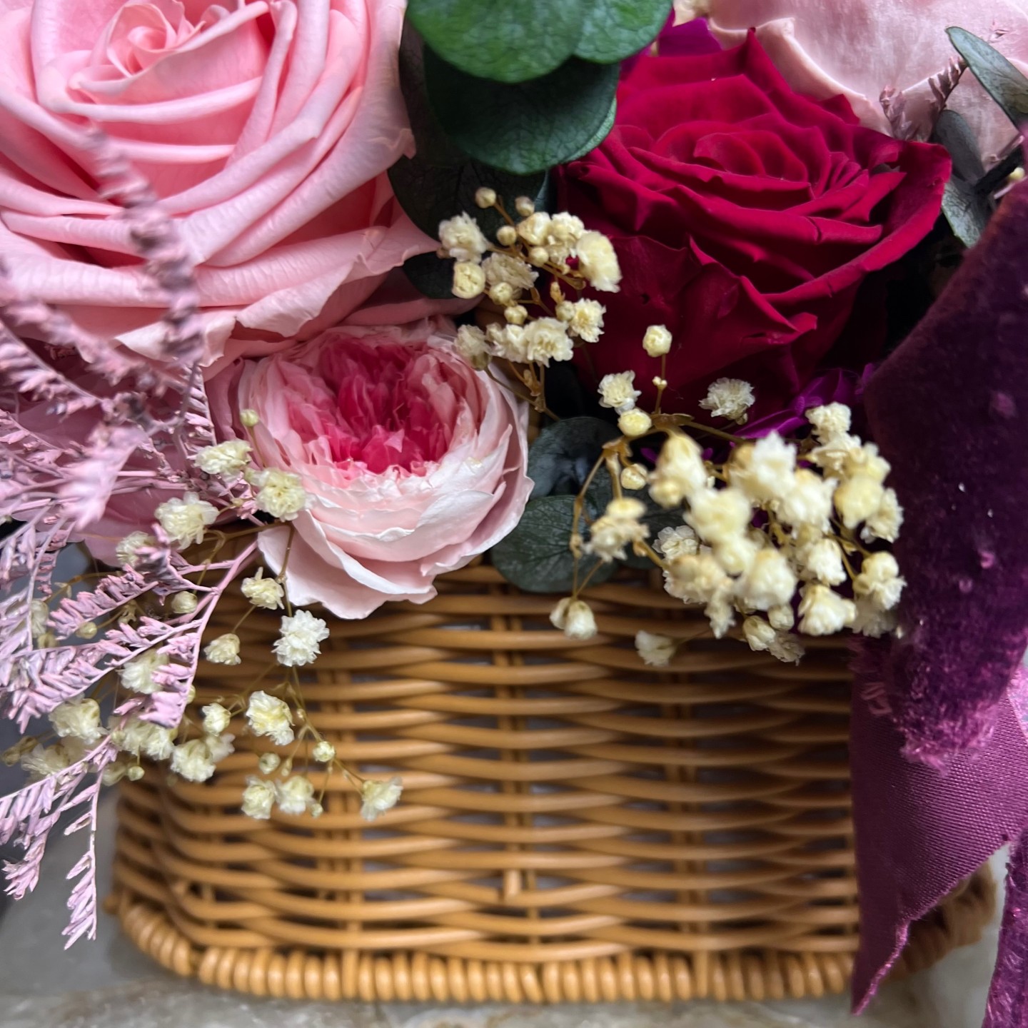 Basket with preserved and dried flowers Basket with preserved and dried flowers