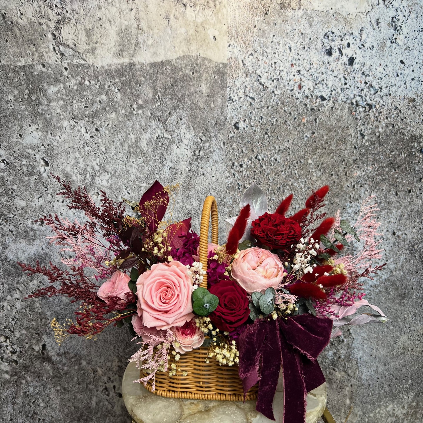 Basket with preserved and dried flowers Basket with preserved and dried flowers