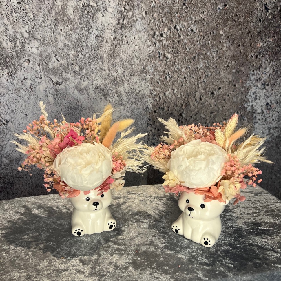Mini vase "Bear" with preserved peony Mini vase "Bear" with preserved peony